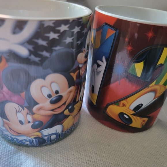 Walt Disney 2012 mugs - Picture 2 of 16